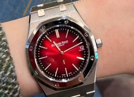 Audemars Piguet Royal Oak Jumbo 16202XT.OO.1240XT.01 (2025) - Rood wijzerplaat 39mm Titanium