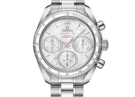 Omega Speedmaster 324.30.38.50.55.001 (2025) - Parelmoer wijzerplaat 38mm Staal