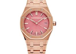 Audemars Piguet Royal Oak Selfwinding 77450OR.OO.1361OR.01 (2025) - Pink dial 34 mm Rose Gold case