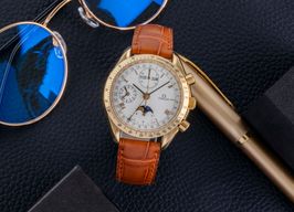 Omega Speedmaster Reduced 3131.20 (Unknown (random serial)) - White dial 39 mm Yellow Gold case