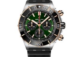 Breitling Chronomat 44 UB0136251L1S1 (2023) - Groen wijzerplaat 44mm Goud/Staal