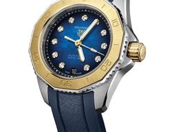 TAG Heuer Aquaracer Lady WBP2450.FT6215 (2025) - Blauw wijzerplaat 30mm Goud/Staal