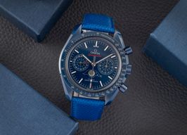 Omega Speedmaster Moonphase 304.93.44.52.03.001 (Unknown (random serial)) - Blue dial 44 mm Ceramic case