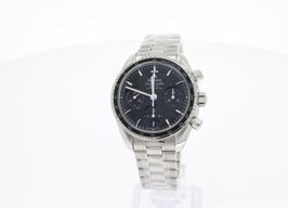Omega Speedmaster 324.30.38.50.01.001 (2025) - Black dial 38 mm Steel case