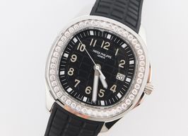 Patek Philippe Aquanaut 5267/200A-001 (2025) - Zwart wijzerplaat 39mm Staal