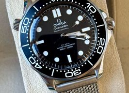 Omega Seamaster Diver 300 M 210.30.42.20.01.010 (2025) - Zwart wijzerplaat 42mm Staal