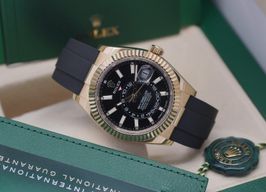 Rolex Sky-Dweller 326238 (2023) - 42mm Geelgoud