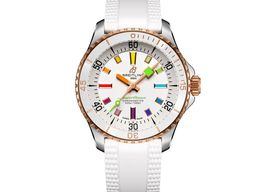 Breitling Superocean 36 U17377211A1S1 (2024) - Wit wijzerplaat 37mm Keramiek