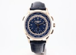 Patek Philippe World Time Chronograph 5930G-010 (2022) - Blauw wijzerplaat 39mm Witgoud