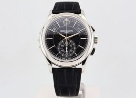 Patek Philippe Annual Calendar Chronograph 5905P-010 (2018) - Black dial 42 mm Platinum case