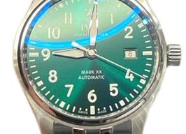 IWC Pilot Mark IW328206 (2024) - Green dial 40 mm Steel case