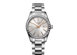 Longines Conquest Classic L2.286.0.72.6 (2025) - Zilver wijzerplaat 30mm Staal
