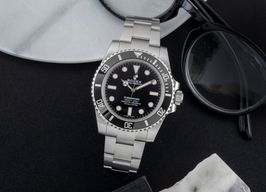 Rolex Submariner No Date 114060 (2015) - Black dial 40 mm Steel case