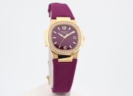Patek Philippe Nautilus 7010R-013 (2023) - Purple dial 32 mm Rose Gold case