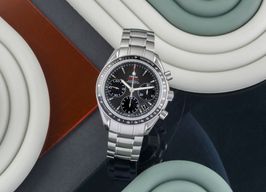 Omega Speedmaster Date 323.30.40.40.06.001 (2018) - Grijs wijzerplaat 40mm Staal