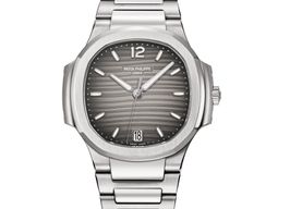 Patek Philippe Nautilus 7118/1A-011 (2025) - Grijs wijzerplaat 35mm Staal