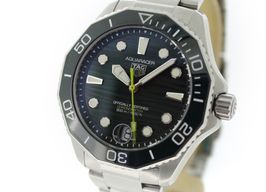 TAG Heuer Aquaracer 300M WBP5116.BA0013 (2024) - Groen wijzerplaat 42mm Staal