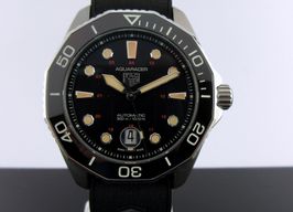 TAG Heuer Aquaracer 300M WBP208C:FT6201 (2024) - Zwart wijzerplaat 43mm Staal