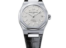 Girard-Perregaux Laureato 81010-11-131-BB6A -