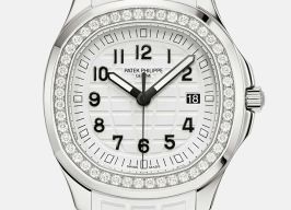 Patek Philippe Aquanaut 5267/200A-010 (2022) - White dial 39 mm Steel case
