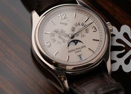 Patek Philippe Annual Calendar 5146G (2011) - Champagne wijzerplaat 39mm Witgoud