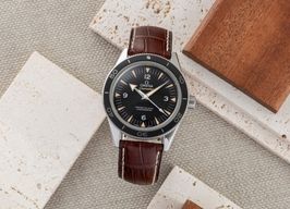 Omega Seamaster 300 233.32.41.21.01.002 (Unknown (random serial)) - Black dial 41 mm Steel case