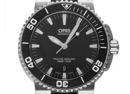 Oris Aquis Date 01 733 7653 4154-07 4 26 34EB -