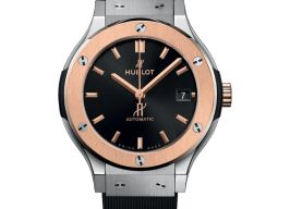 Hublot Classic Fusion 565.NO.1480.RX (2025) - Black dial 38 mm Titanium case