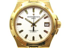 Vacheron Constantin Overseas 42042/423J (Unknown (random serial)) - 38 mm Yellow Gold case