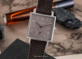 NOMOS Tetra 481 -