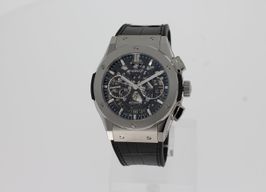 Hublot Classic Fusion Aerofusion 525.NX.0170.LR (2025) - Transparant wijzerplaat 45mm Titanium
