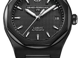 Girard-Perregaux Laureato 81005-32-631-32A (2026) - Black dial 39 mm Ceramic case