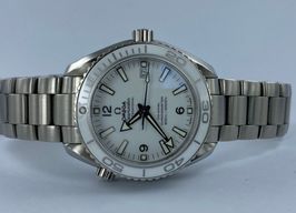 Omega Seamaster Planet Ocean 232.30.42.21.04.001 (2012) - White dial 42 mm Steel case