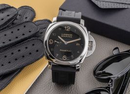 Panerai Luminor Marina 1950 3 Days Automatic PAM00359 (2011) - Zwart wijzerplaat 44mm Staal