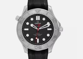 Omega Seamaster Diver 300 M 210.32.42.20.01.002 (2025) - Zwart wijzerplaat 42mm Staal
