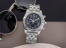 Breitling Chronomat 44 AB011012/B956 (Onbekend (willekeurig serienummer)) - Zwart wijzerplaat 44mm Staal