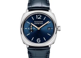 Panerai Radiomir PAM01571 (2026) - Blue dial 40 mm Steel case