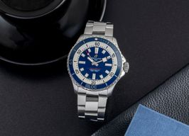 Breitling Superocean 42 A17375E71C1A1 (Unknown (random serial)) - Blue dial 42 mm Steel case