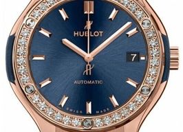 Hublot Classic Fusion 565.OX.7180.LR.1204 (2026) - Blue dial 38 mm Red Gold case