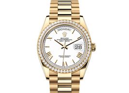 Rolex Day-Date 36 128348RBR (2025) - Wit wijzerplaat 36mm Geelgoud