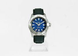 Breitling Avenger A17328101C1X1 (2025) - Blue dial 42 mm Steel case