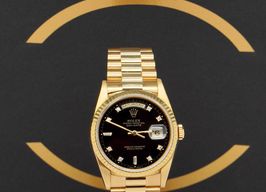 Rolex Day-Date 36 18238 (1991) - Black dial 36 mm Yellow Gold case