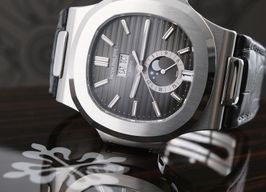 Patek Philippe Nautilus 5726A-001 (2021) - Black dial 41 mm Steel case