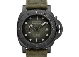 Panerai Submersible PAM01698 -