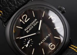 Panerai Radiomir Black Seal PAM00292 (2010) - Black dial 44 mm Ceramic case