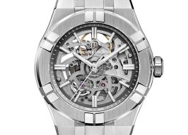 Maurice Lacroix Aikon AI6007-SS002-030-1 (2023) - Transparant wijzerplaat 39mm Staal