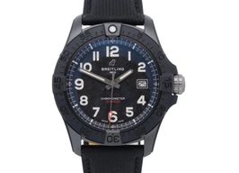 Breitling Avenger S17328101B1X1 -