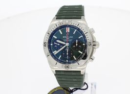 Breitling Chronomat 42 AB0134101L2S1 (2025) - Green dial 43 mm Steel case