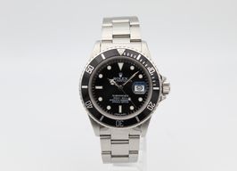 Rolex Submariner Date 16800 (1983) - Zwart wijzerplaat 40mm Staal