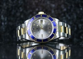Rolex Submariner Date 16613 (1999) - Silver dial 40 mm Gold/Steel case